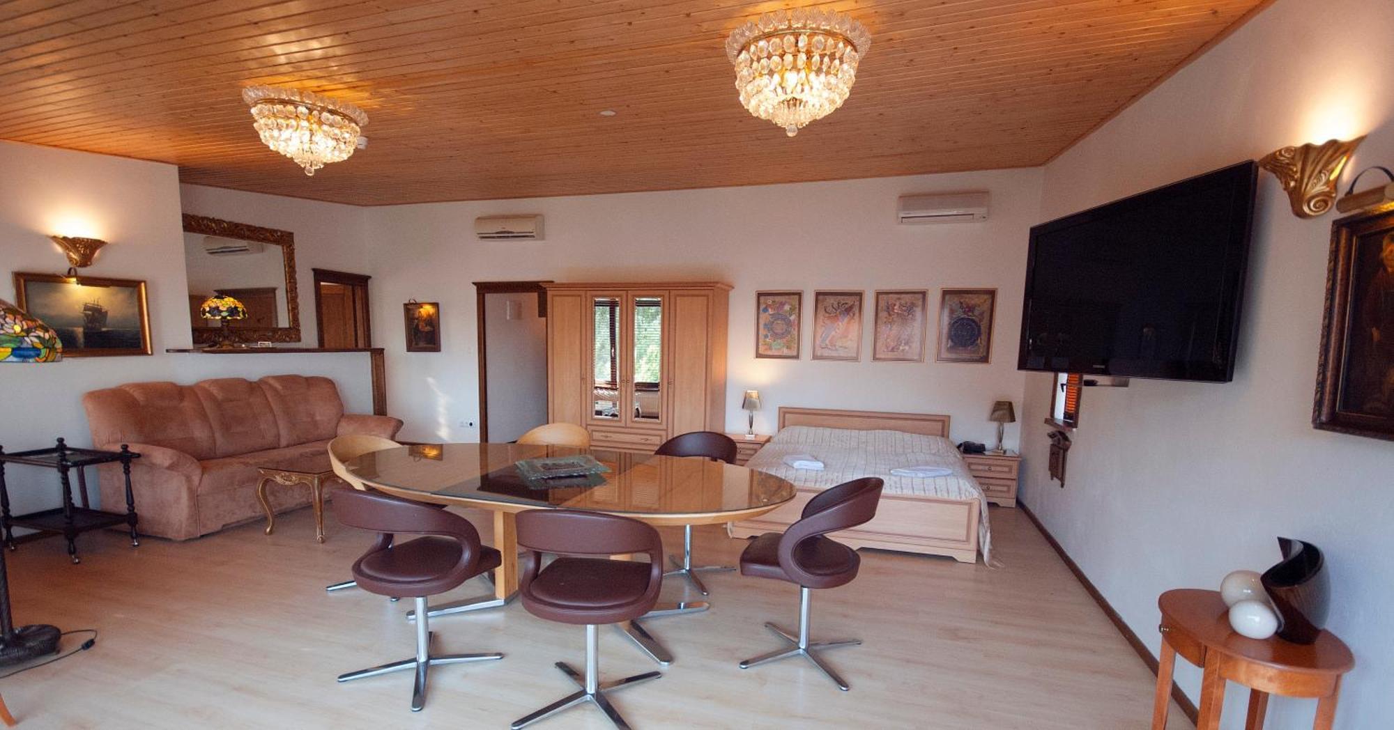 Panoramic Castle Suite With Free Private Parking Bratislava Extérieur photo