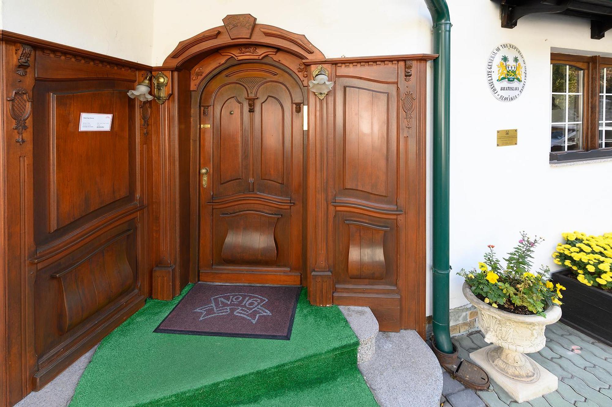 Panoramic Castle Suite With Free Private Parking Bratislava Extérieur photo
